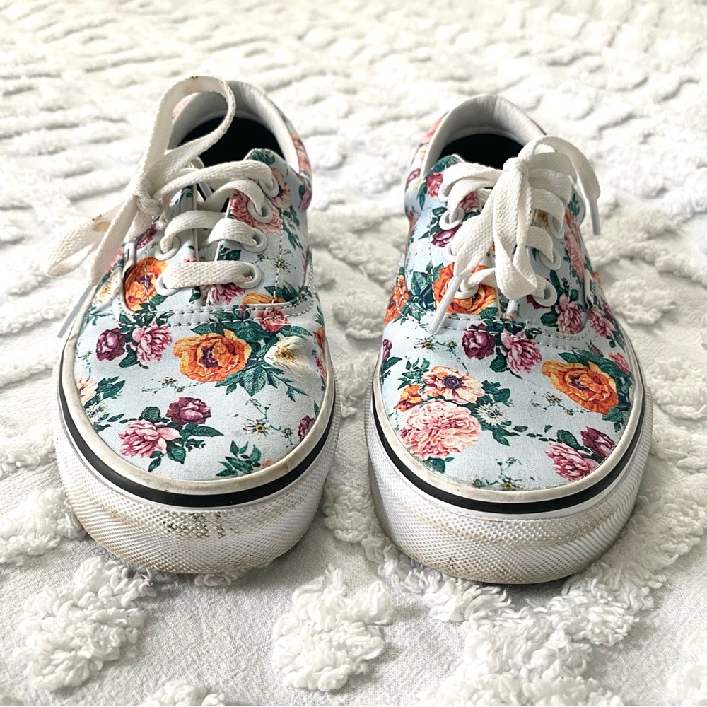 VANS Era Garden Floral Lace Up Sneakers - Picture 4 of 11